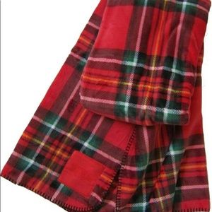 Victorias Secret red plaid Sherpa cozy blanket
